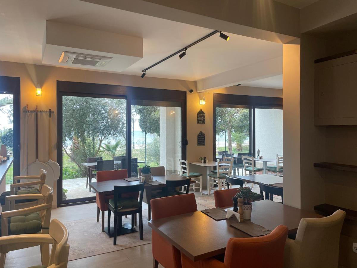 Apartments Kuce Lekovica Beach & Snack Bar- Bistro Exteriör bild