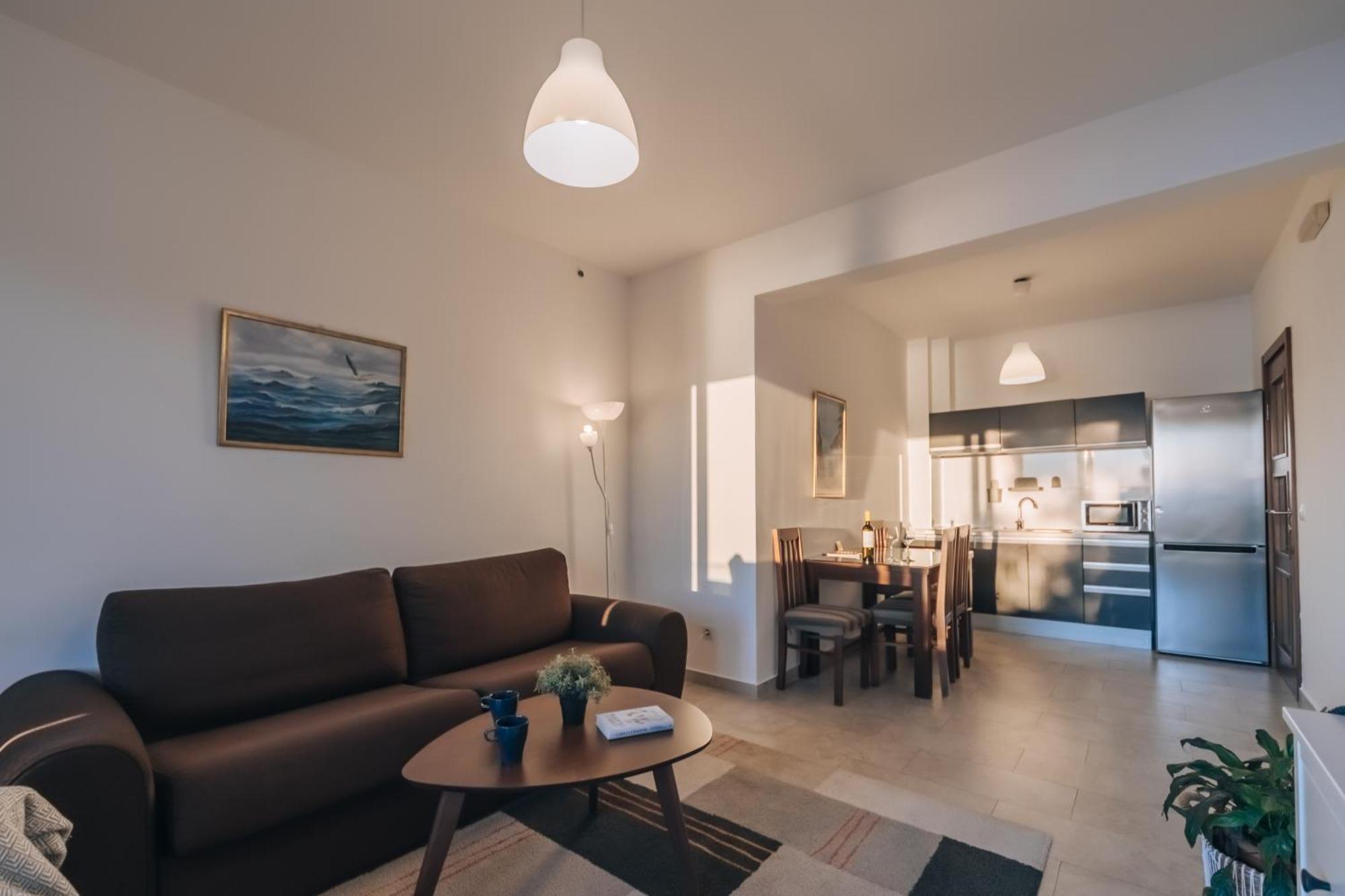 Apartments Kuce Lekovica Beach & Snack Bar- Bistro Rum bild