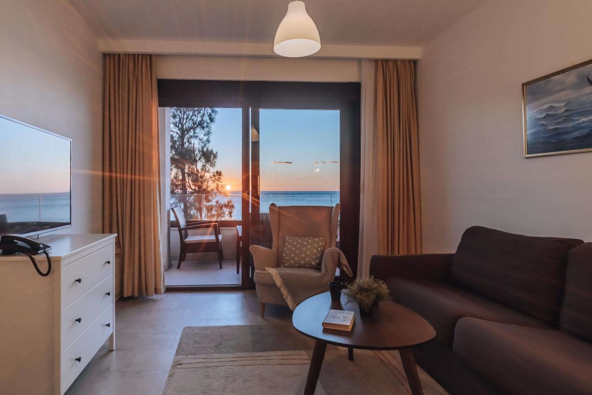 Apartments Kuce Lekovica Beach & Snack Bar- Bistro Rum bild