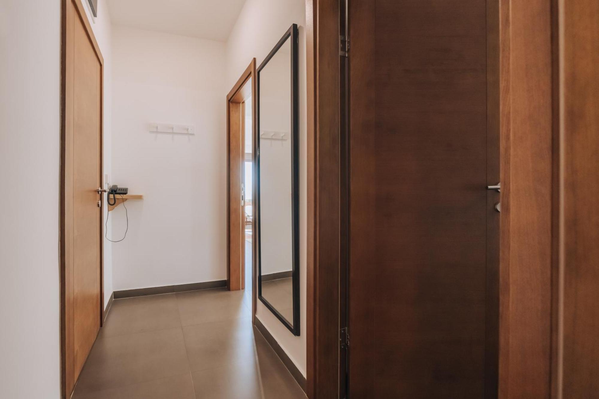 Apartments Kuce Lekovica Beach & Snack Bar- Bistro Rum bild