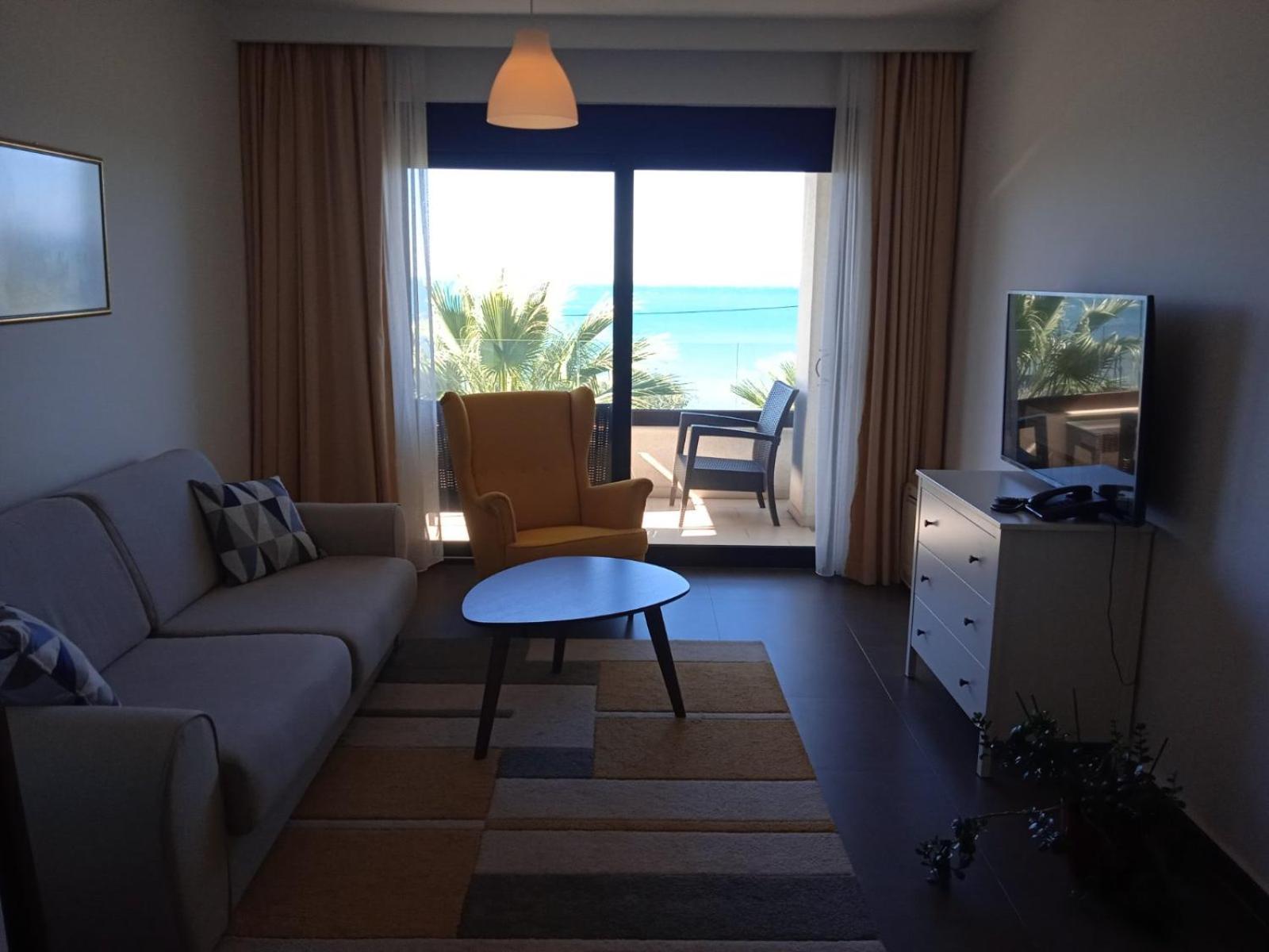 Apartments Kuce Lekovica Beach & Snack Bar- Bistro Rum bild