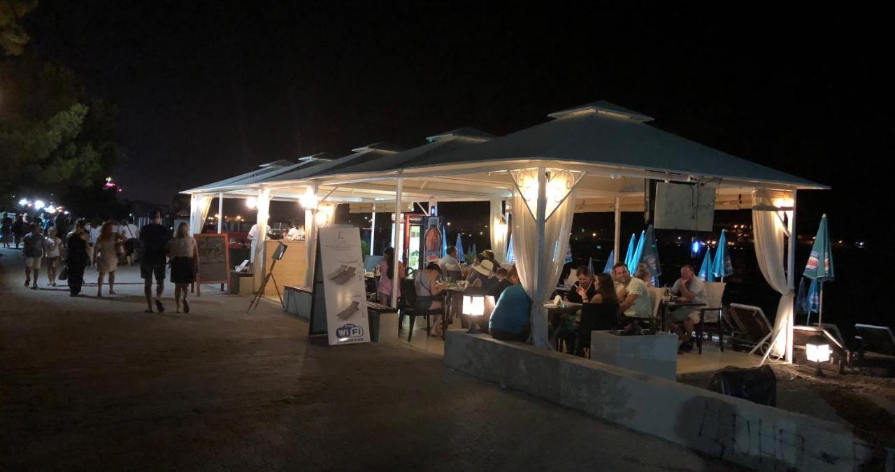 Apartments Kuce Lekovica Beach & Snack Bar- Bistro Exteriör bild